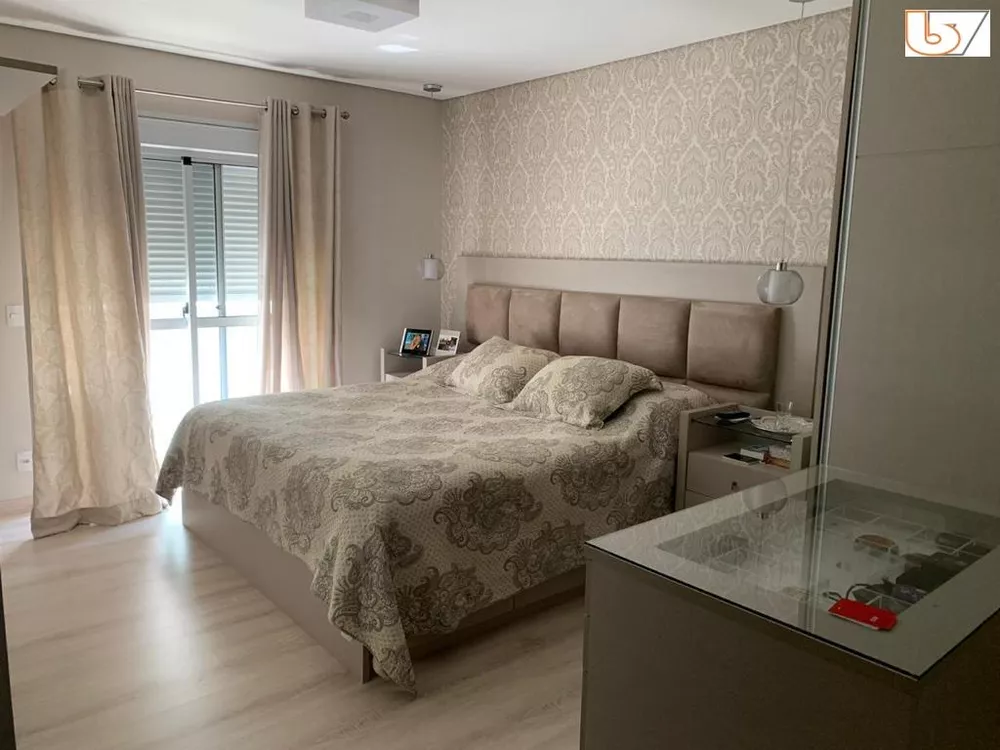 Apartamento à venda com 3 quartos, 235m² - Foto 6