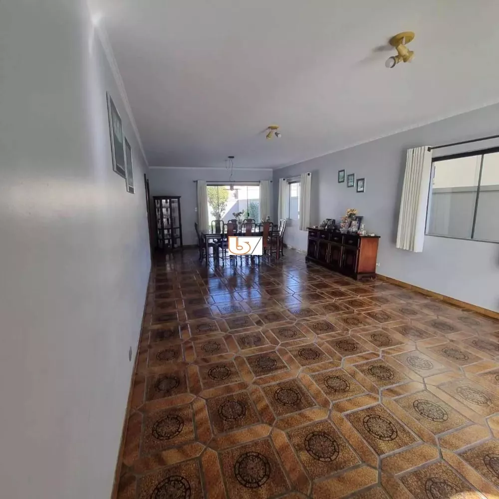 Casa de Condomínio à venda com 3 quartos, 300m² - Foto 4