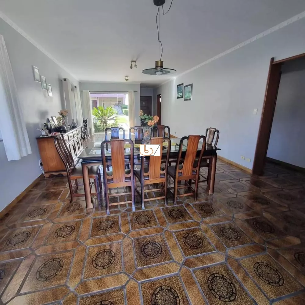 Casa de Condomínio à venda com 3 quartos, 300m² - Foto 3