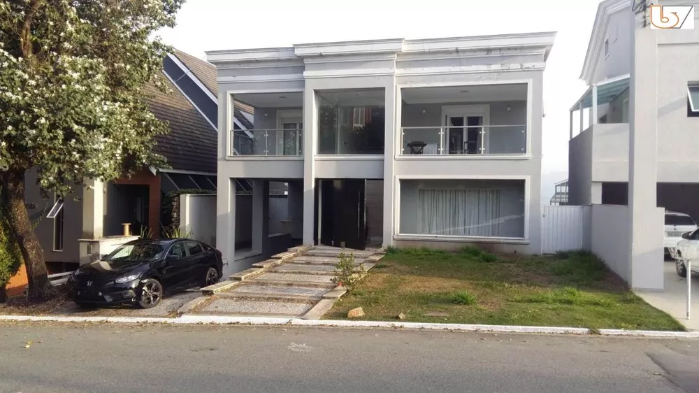 Casa de Condomínio à venda com 4 quartos, 420m² - Foto 1