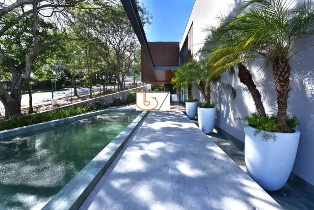 Casa de Condomínio à venda com 4 quartos, 544m² - Foto 6