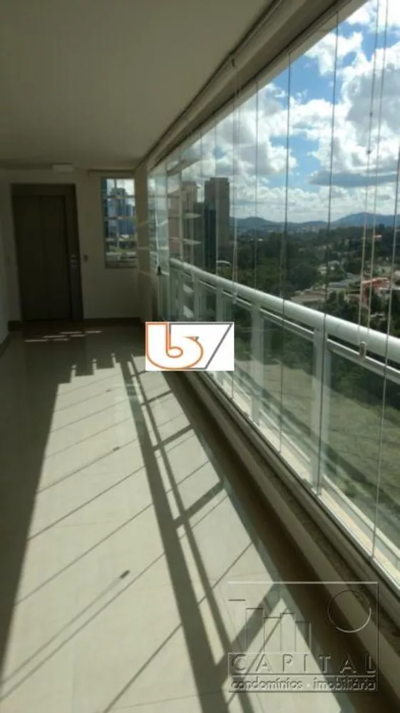 Apartamento para alugar com 3 quartos, 196m² - Foto 4