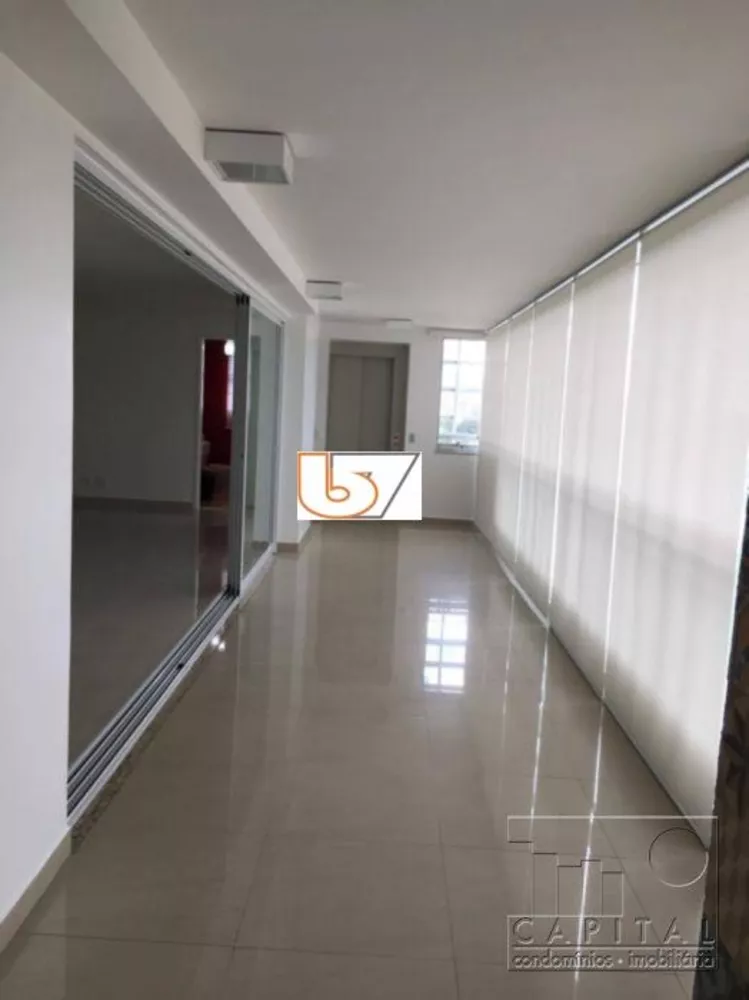 Apartamento para alugar com 3 quartos, 196m² - Foto 2