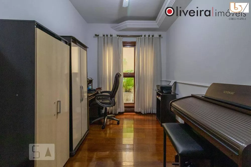 Casa de Condomínio à venda com 4 quartos, 319m² - Foto 3