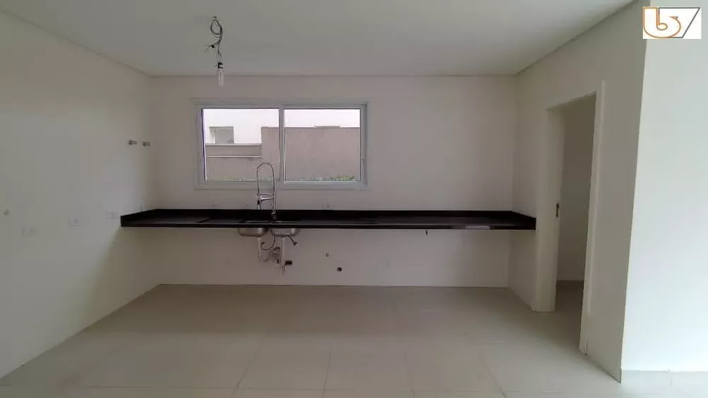 Casa de Condomínio à venda com 4 quartos, 430m² - Foto 1