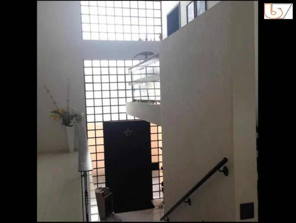 Casa de Condomínio à venda com 4 quartos, 400m² - Foto 4