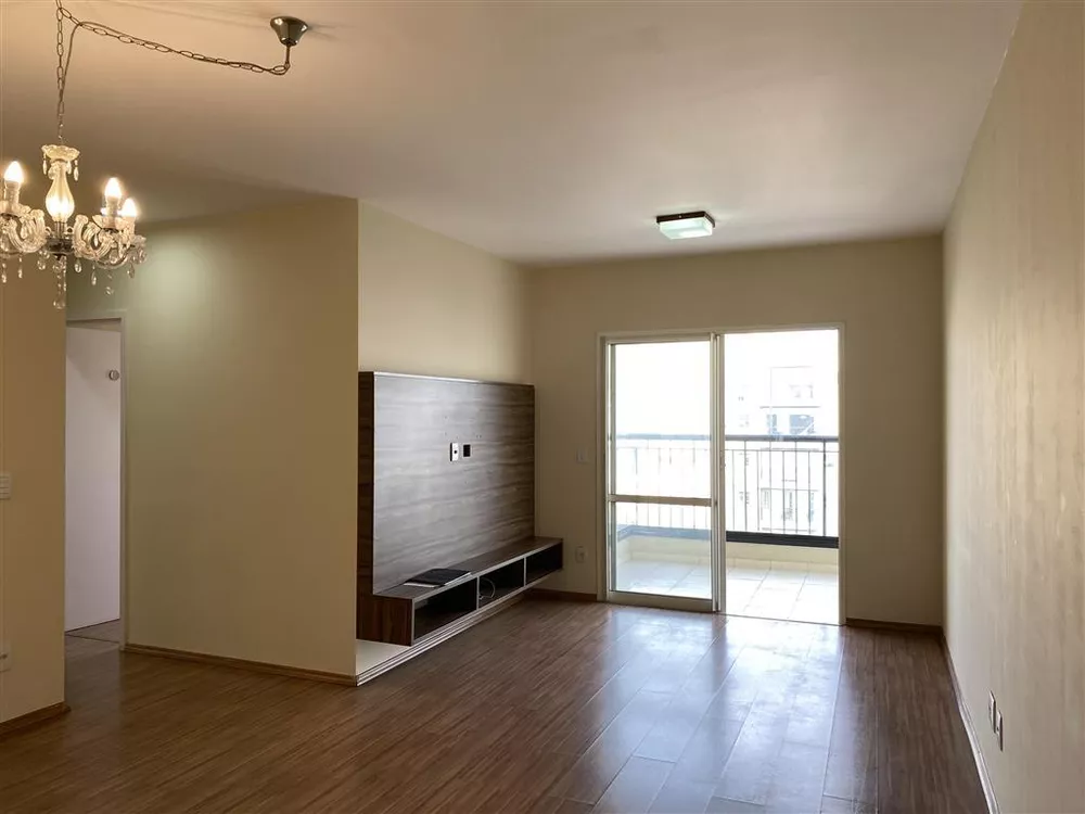 Apartamento para alugar com 3 quartos, 87m² - Foto 1