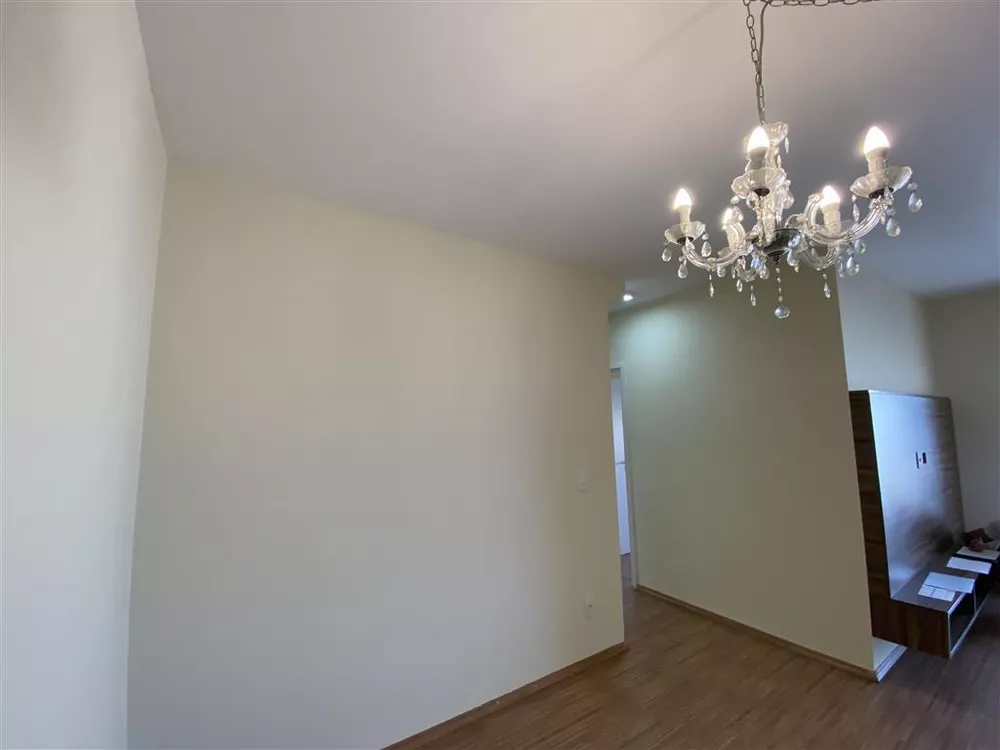 Apartamento para alugar com 3 quartos, 87m² - Foto 4