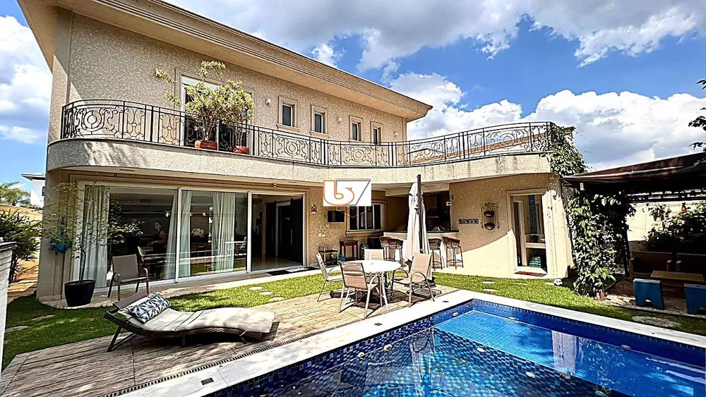 Casa de Condomínio à venda com 4 quartos, 420m² - Foto 1