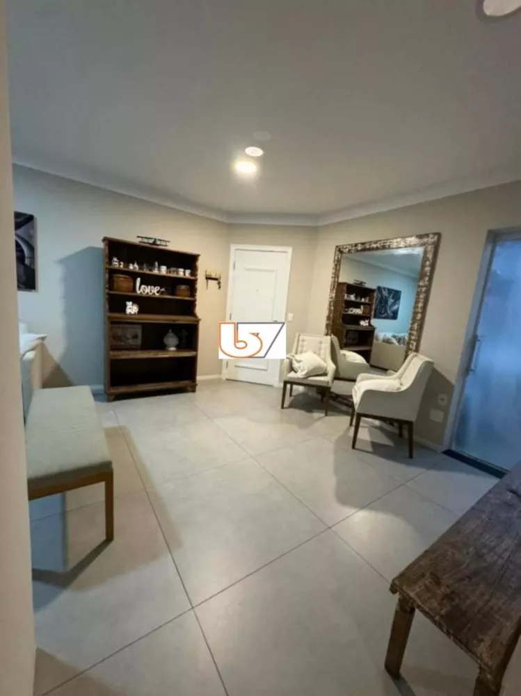 Apartamento à venda com 3 quartos, 94m² - Foto 3