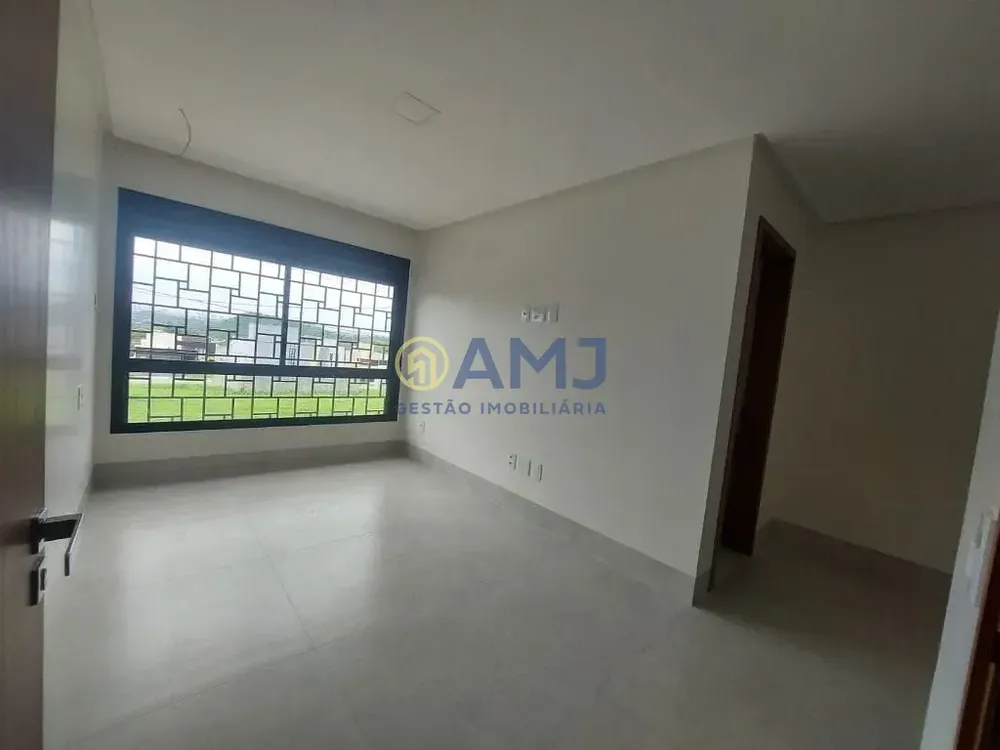 Sobrado, 4 quartos, 213 m² - Foto 1