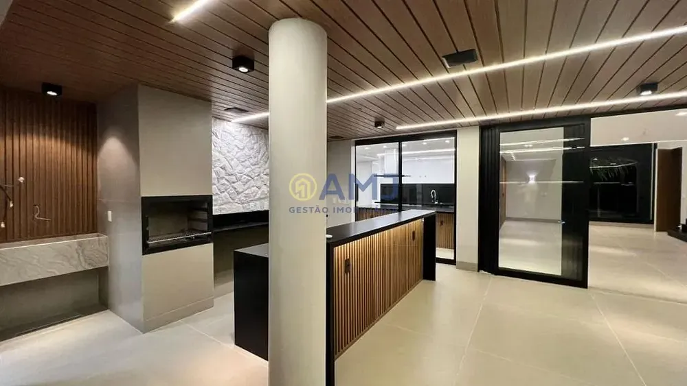 Sobrado, 5 quartos, 333 m² - Foto 1