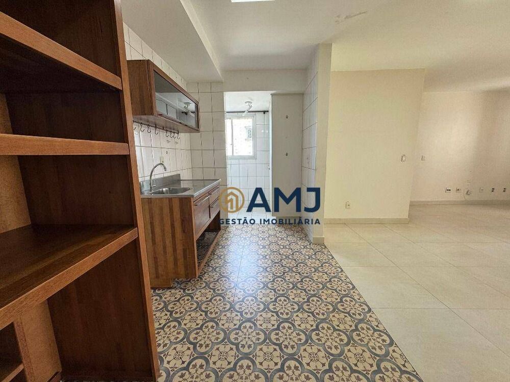 Apartamento à venda com 2 quartos, 81m² - Foto 4