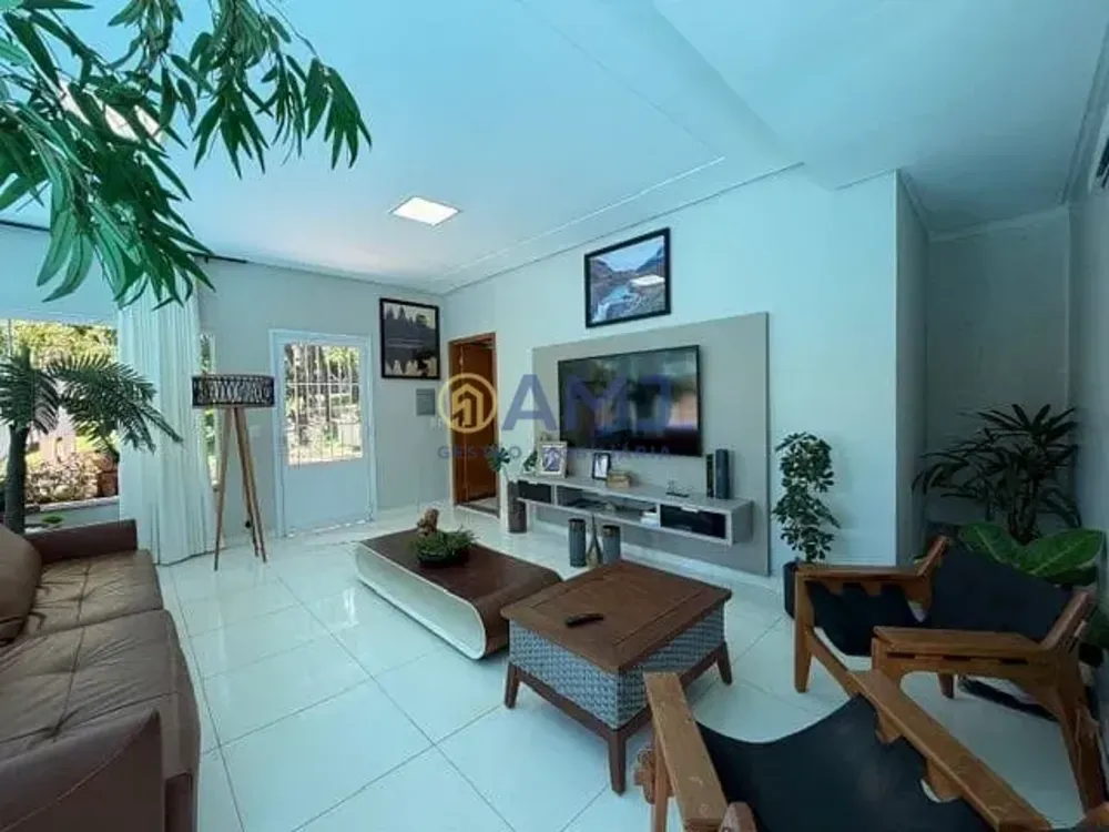 Chácara, 4 quartos, 3424 m² - Foto 1