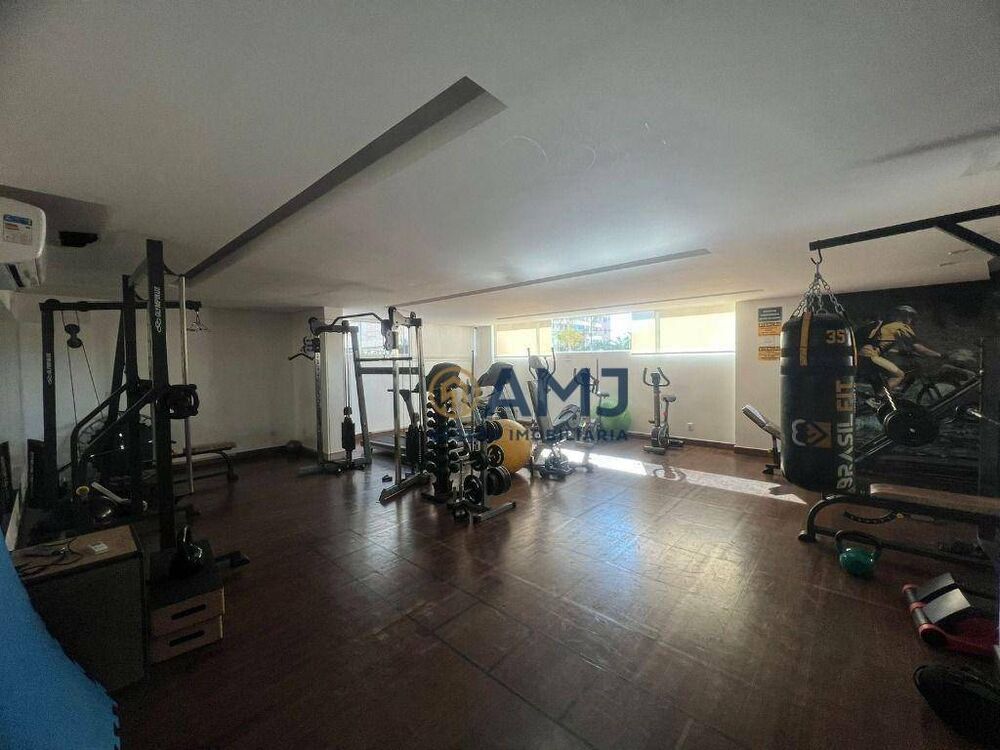 Apartamento à venda com 3 quartos, 140m² - Foto 4