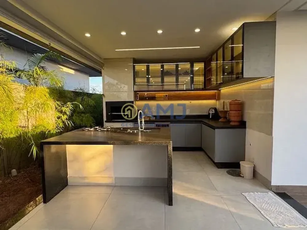 Casa, 3 quartos, 230 m² - Foto 2