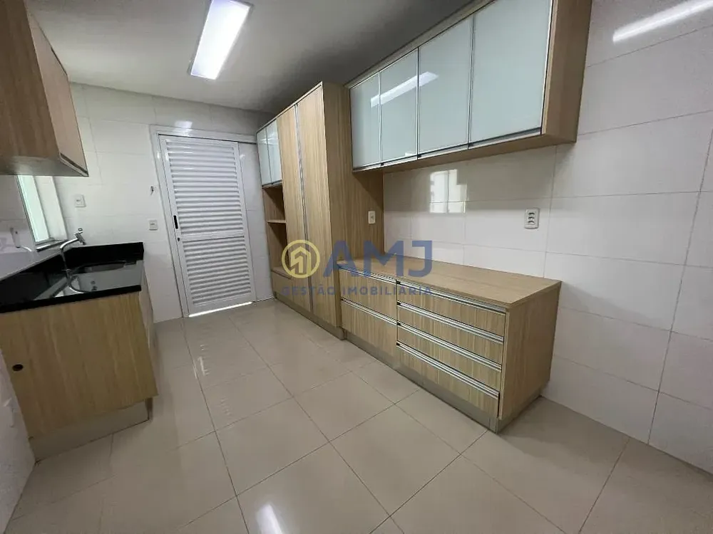 Apartamento, 3 quartos, 140 m² - Foto 3