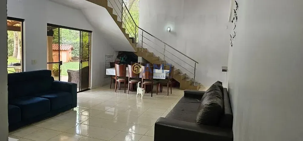 Chácara, 4 quartos, 2158 m² - Foto 1