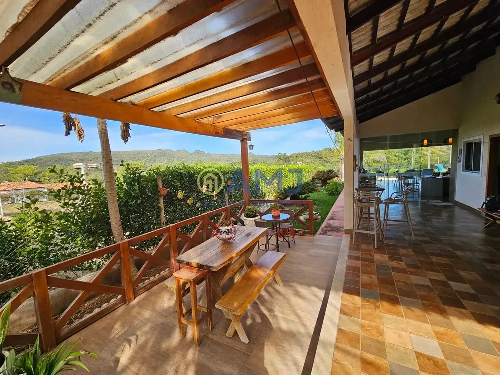 Sítio, 4 quartos, 1680 m² - Foto 2