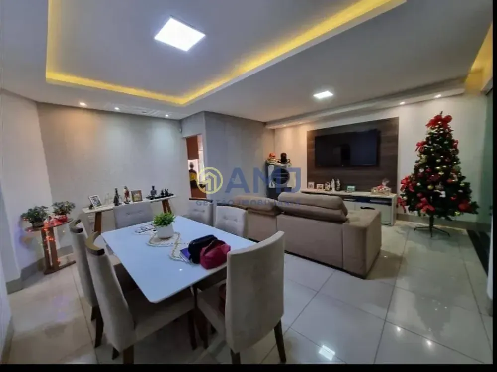Casa, 3 quartos, 210 m² - Foto 3