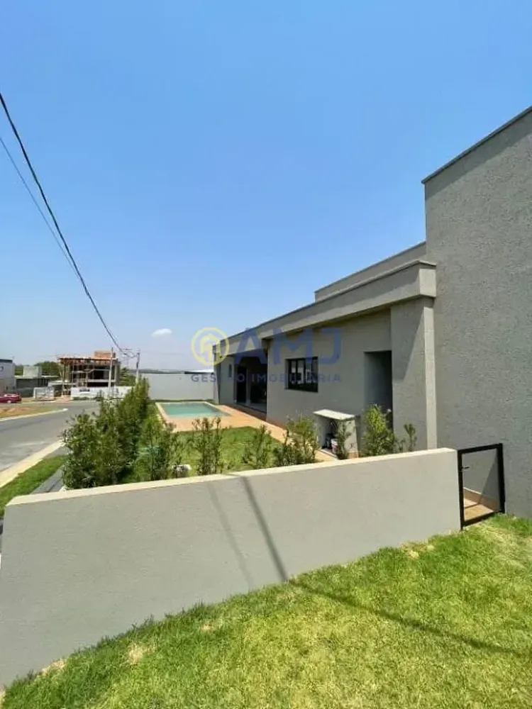 Casa, 4 quartos, 220 m² - Foto 1