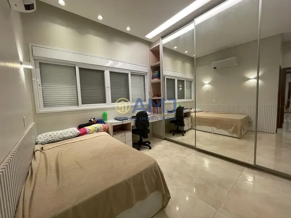 Casa, 4 quartos, 240 m² - Foto 8
