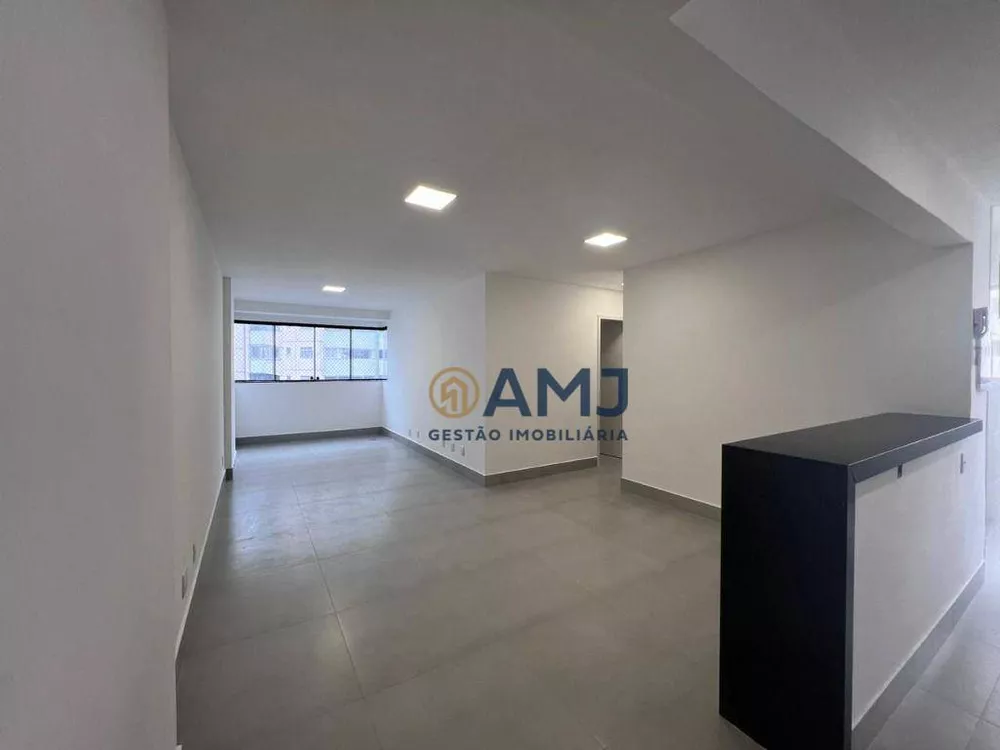 Apartamento à venda com 3 quartos, 77m² - Foto 3