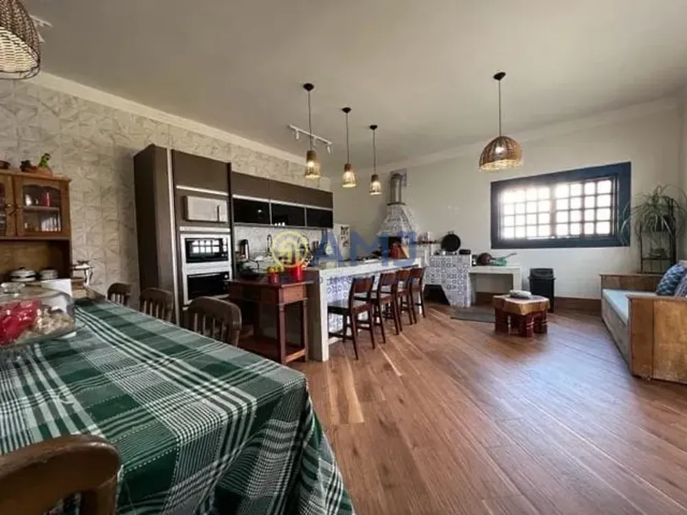 Chácara, 6 quartos, 2136 m² - Foto 2