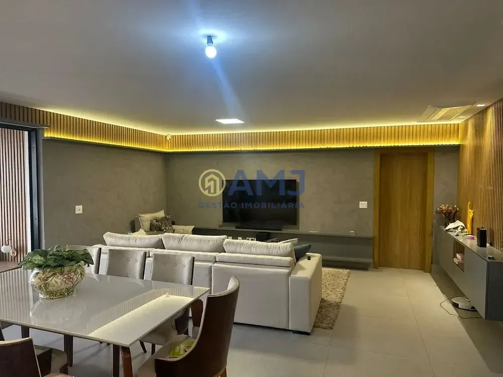Apartamento, 3 quartos, 160 m² - Foto 1