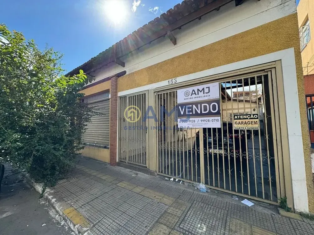 Casa, 3 quartos, 210 m² - Foto 1