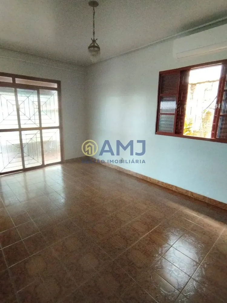 Casa, 3 quartos, 354 m² - Foto 2