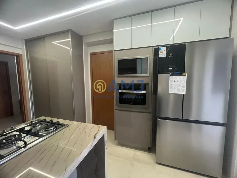 Apartamento, 3 quartos, 226 m² - Foto 2