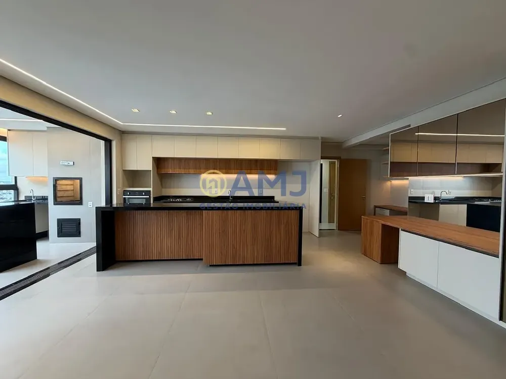 Apartamento, 3 quartos, 161 m² - Foto 1
