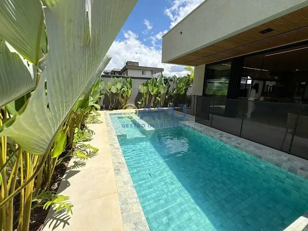 Casa, 4 quartos, 340 m² - Foto 1