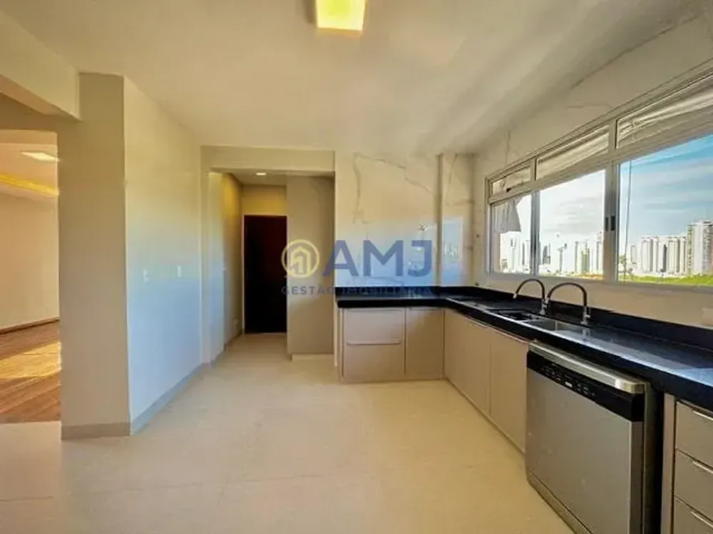 Apartamento, 3 quartos, 197 m² - Foto 1