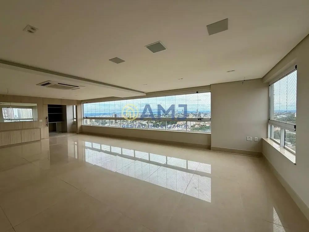 Apartamento, 3 quartos, 218 m² - Foto 2