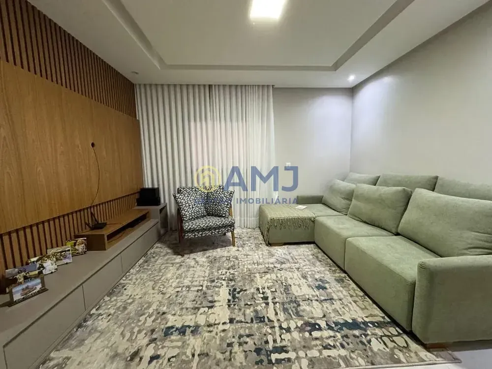 Casa, 3 quartos, 270 m² - Foto 2