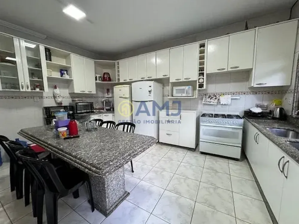 Sobrado, 3 quartos, 245 m² - Foto 3