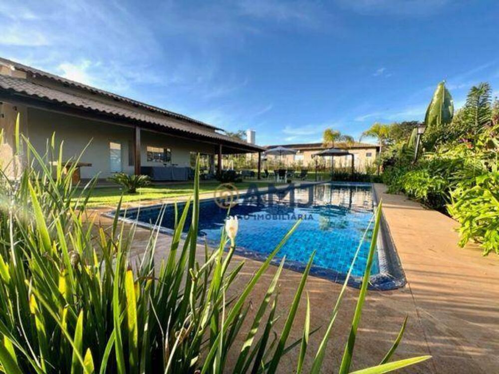 Chácara, 3 quartos, 1200 m² - Foto 1