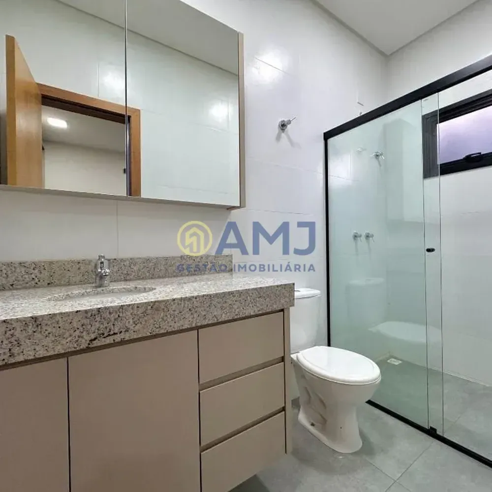 Casa, 3 quartos, 197 m² - Foto 2