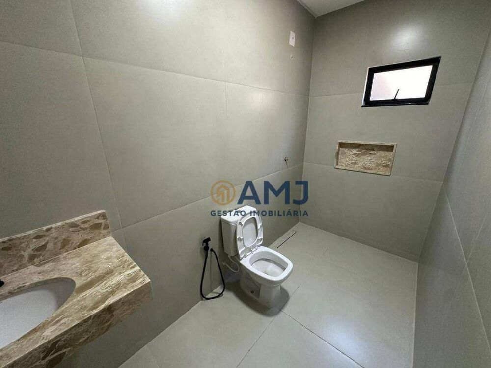 Casa à venda com 3 quartos, 116m² - Foto 2