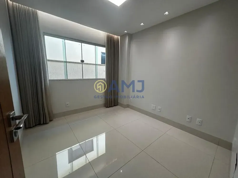 Sobrado, 3 quartos, 307 m² - Foto 4
