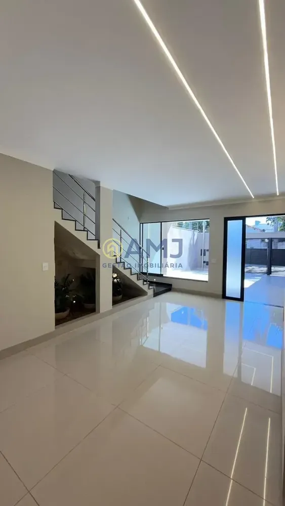 Sobrado, 4 quartos, 205 m² - Foto 2