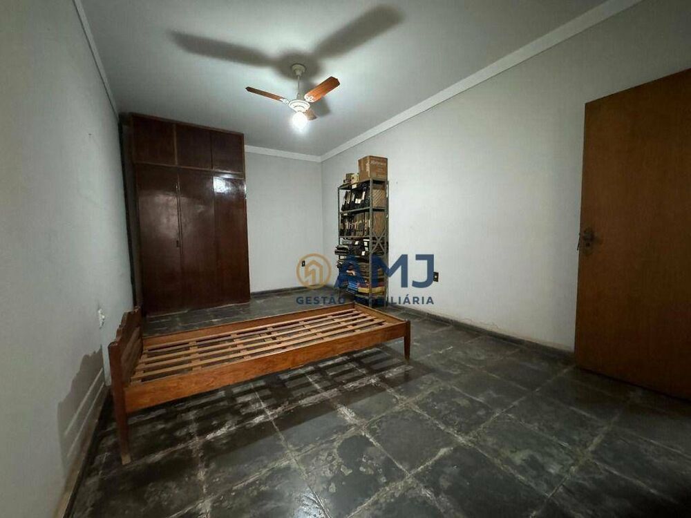 Casa, 3 quartos, 210 m² - Foto 3