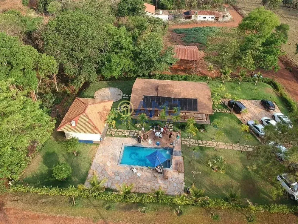 Chácara, 3 quartos, 1718 m² - Foto 2