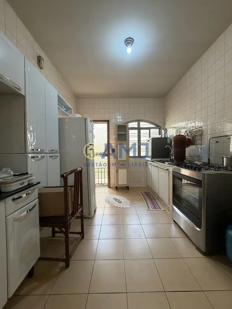Casa, 4 quartos, 300 m² - Foto 2