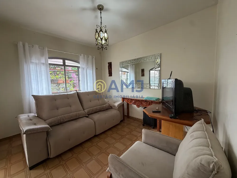 Casa, 4 quartos, 300 m² - Foto 1