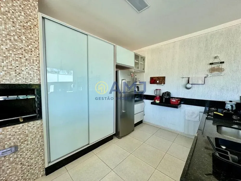 Chácara, 2 quartos, 1613 m² - Foto 2