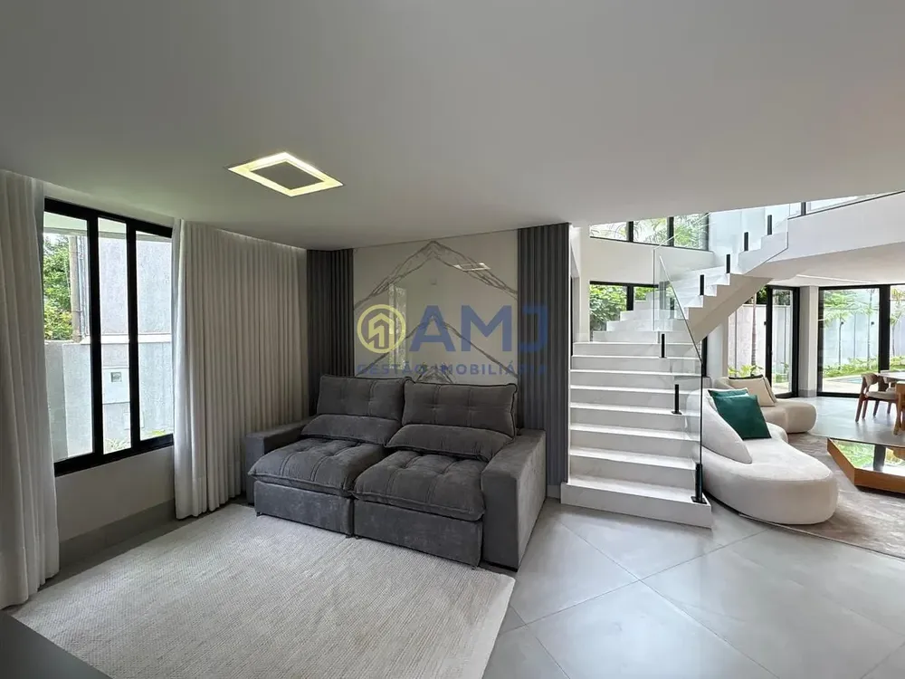 Sobrado, 3 quartos, 286 m² - Foto 1