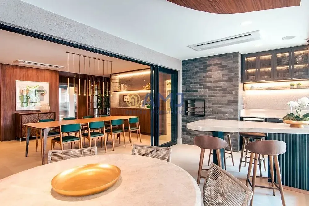 Apartamento, 4 quartos, 217 m² - Foto 1